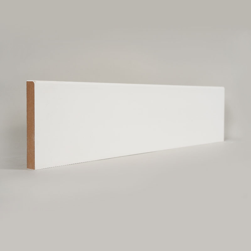 एमडीएफ स्कर्टिंग बोर्ड (फिलर-प्राइमेड और पर्ल व्हाइट) 1/2' x 3 1/2'