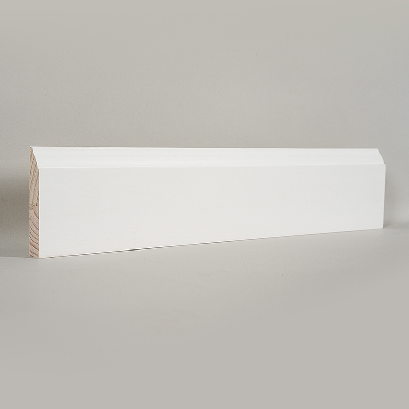 पाइन स्कर्टिंग बोर्ड (फिलर-प्राइमेड और पर्ल व्हाइट) 3/5' x 3 1/4'
